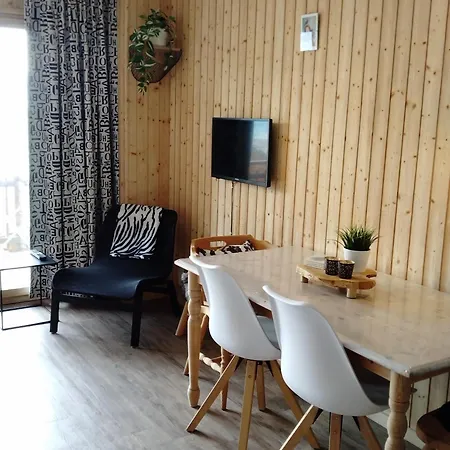 Gentianes Cosy & Mountain דירה